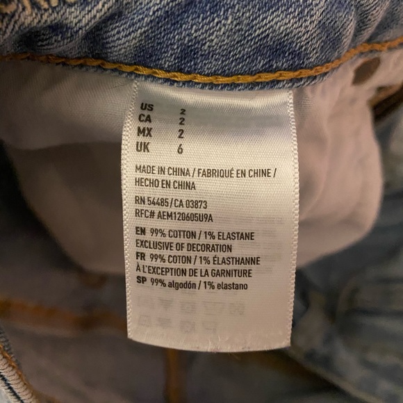 American Eagle Ripped Jean Shorts - Picture 7 of 7